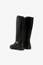 Carregar imagem no visualizador da galeria, BOTAS SIMONAS COM FIVELA
