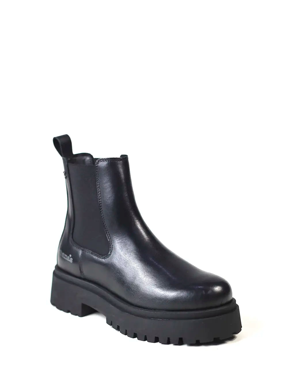 Bota Preta em Pele e Sola Tratorada