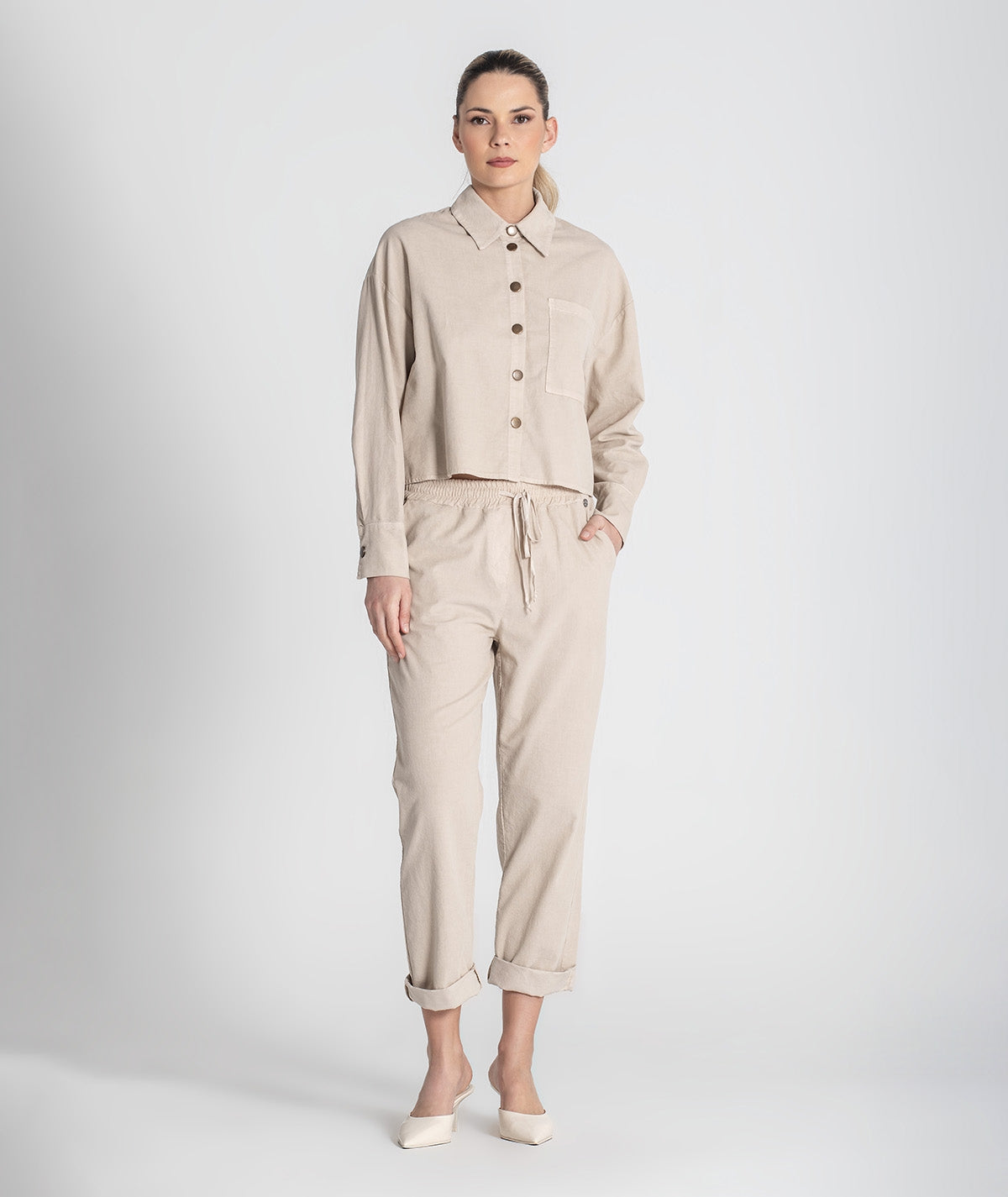 Calças largas com elástico