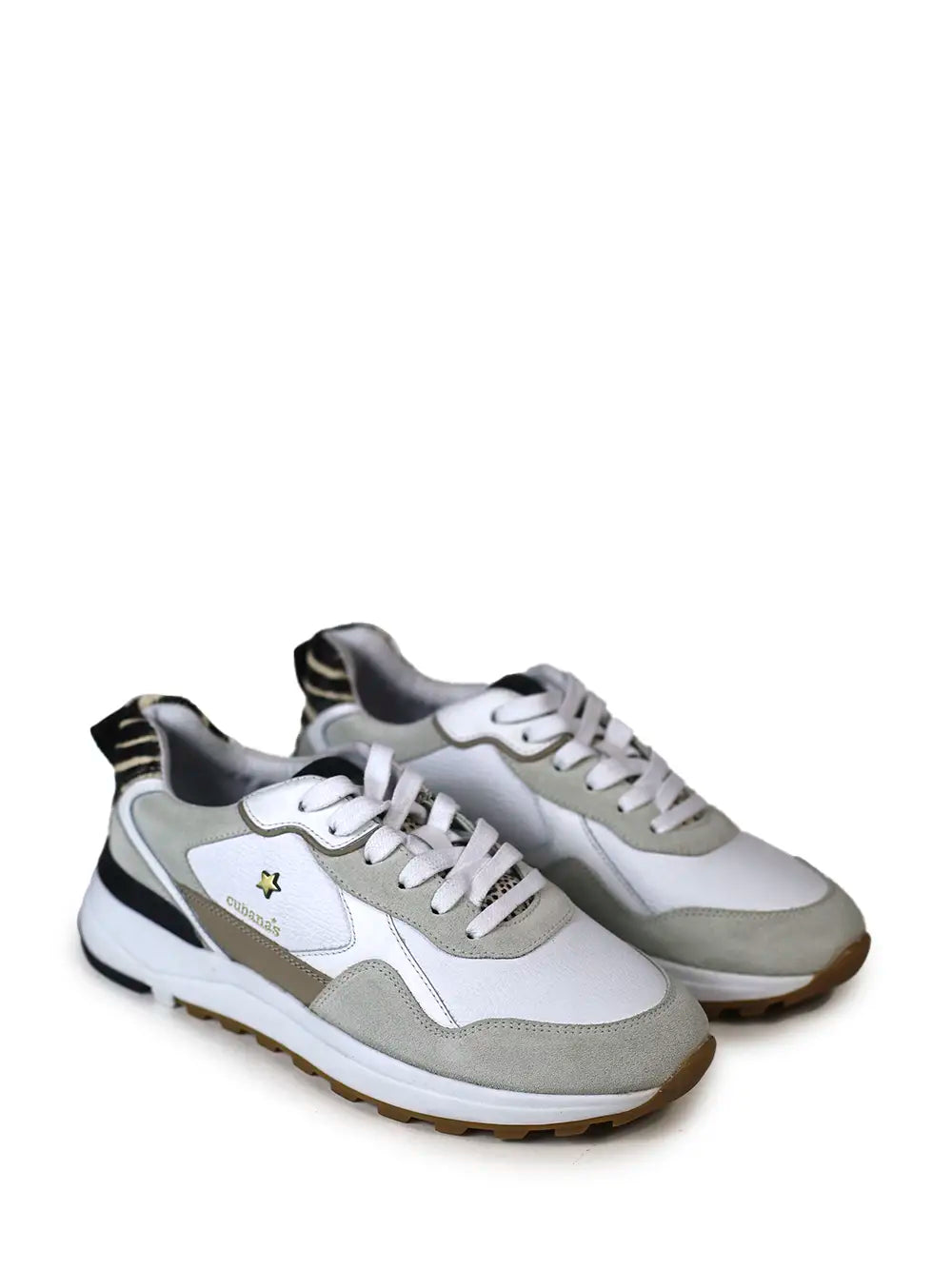 Ténis em Pele Branca