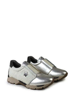 Carregar imagem no visualizador da galeria, Ténis em Pelo Branco
