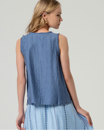 Carregar imagem no visualizador da galeria, Top de alças com decote V
