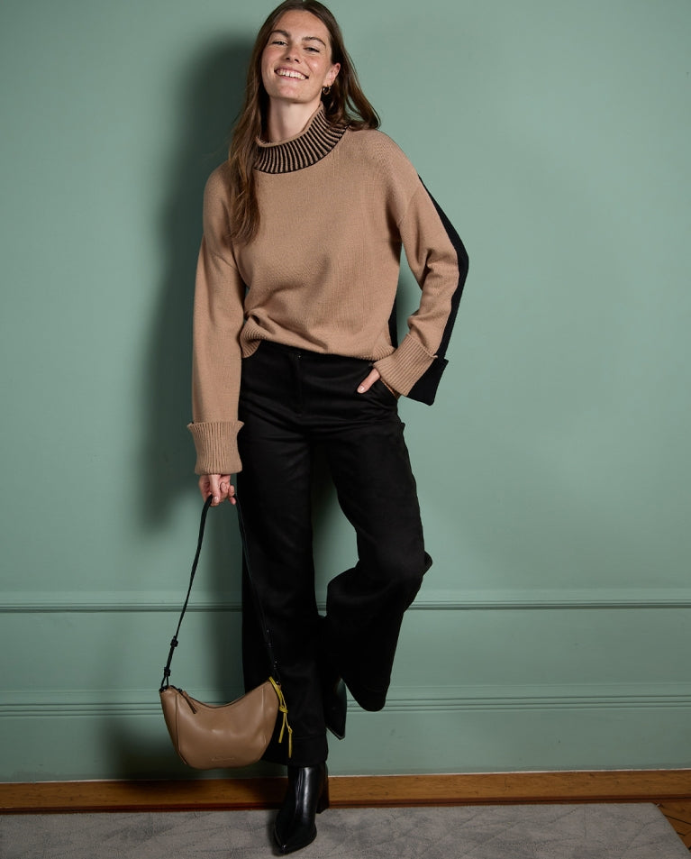 Calças largas de veludo