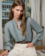 Carregar imagem no visualizador da galeria, Blusa fluida
