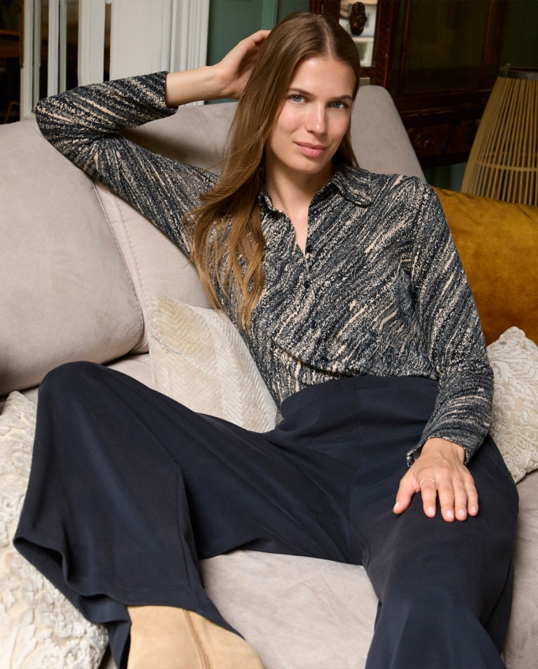 Camisa de poliéster reciclado