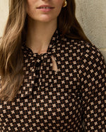 Carregar imagem no visualizador da galeria, Blusa
