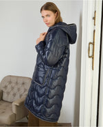 Carregar imagem no visualizador da galeria, Casaco acolchoado leve e impermeável
